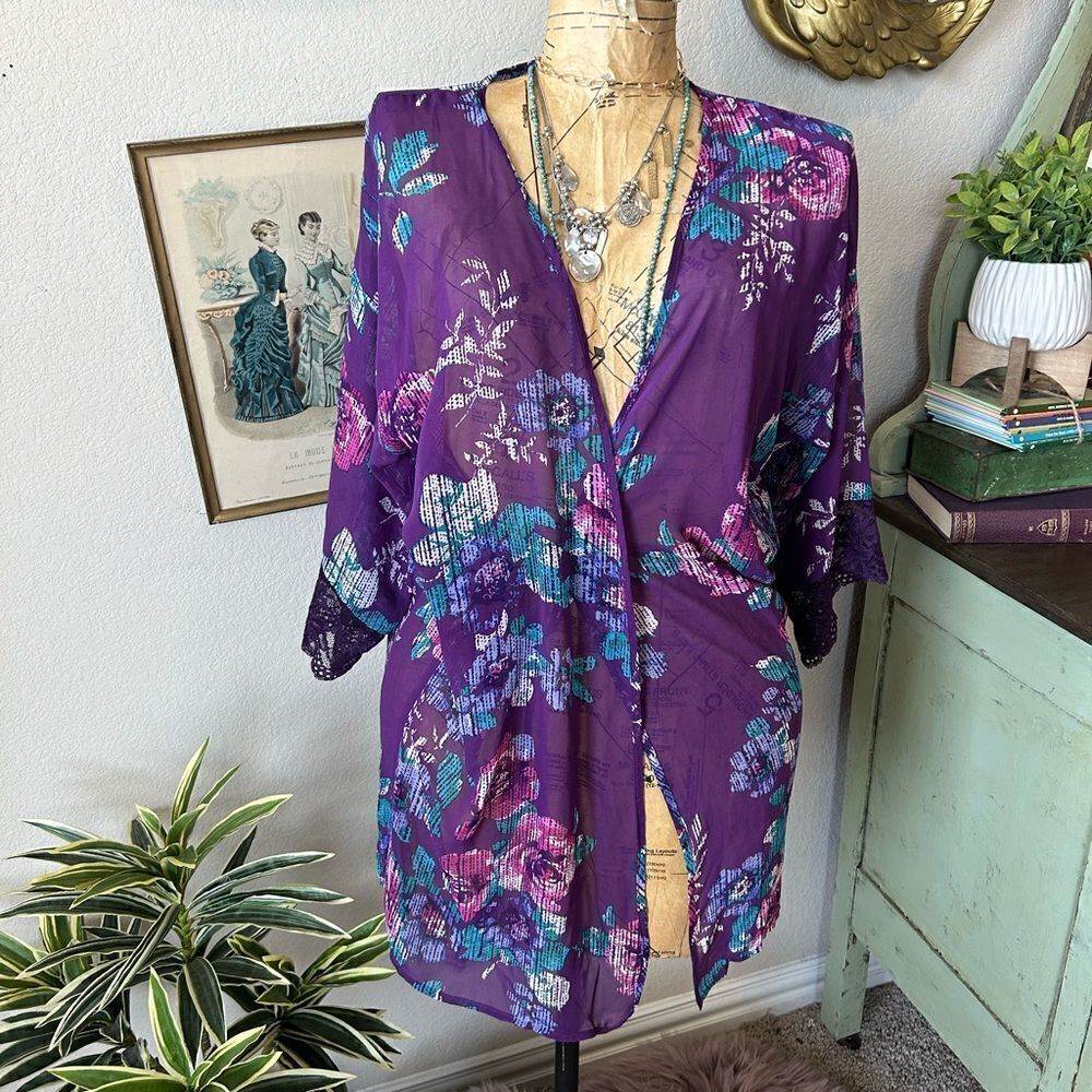In Bloom Jonquil Purple Pink Floral Sheer Lace Trim Wrap Night Robe Sz S‎